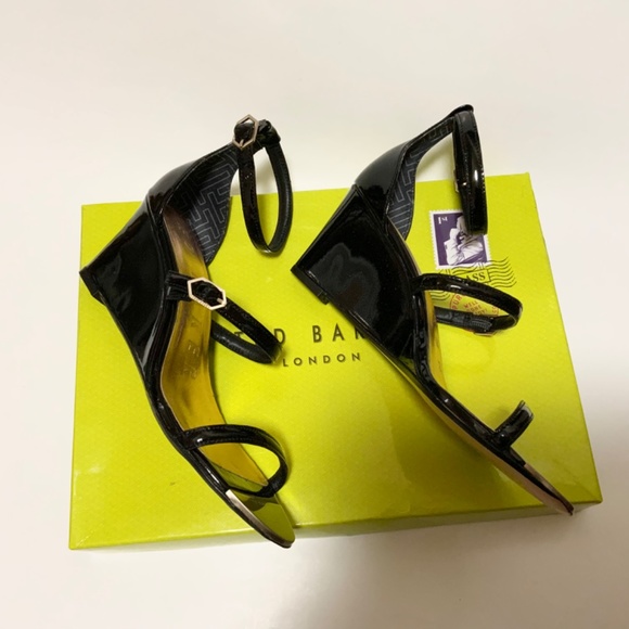 TED BAKER Weliin Black Patent Leather Wedge Sandal Ankle Strap Heels Pumps Shoes - Picture 9 of 13
